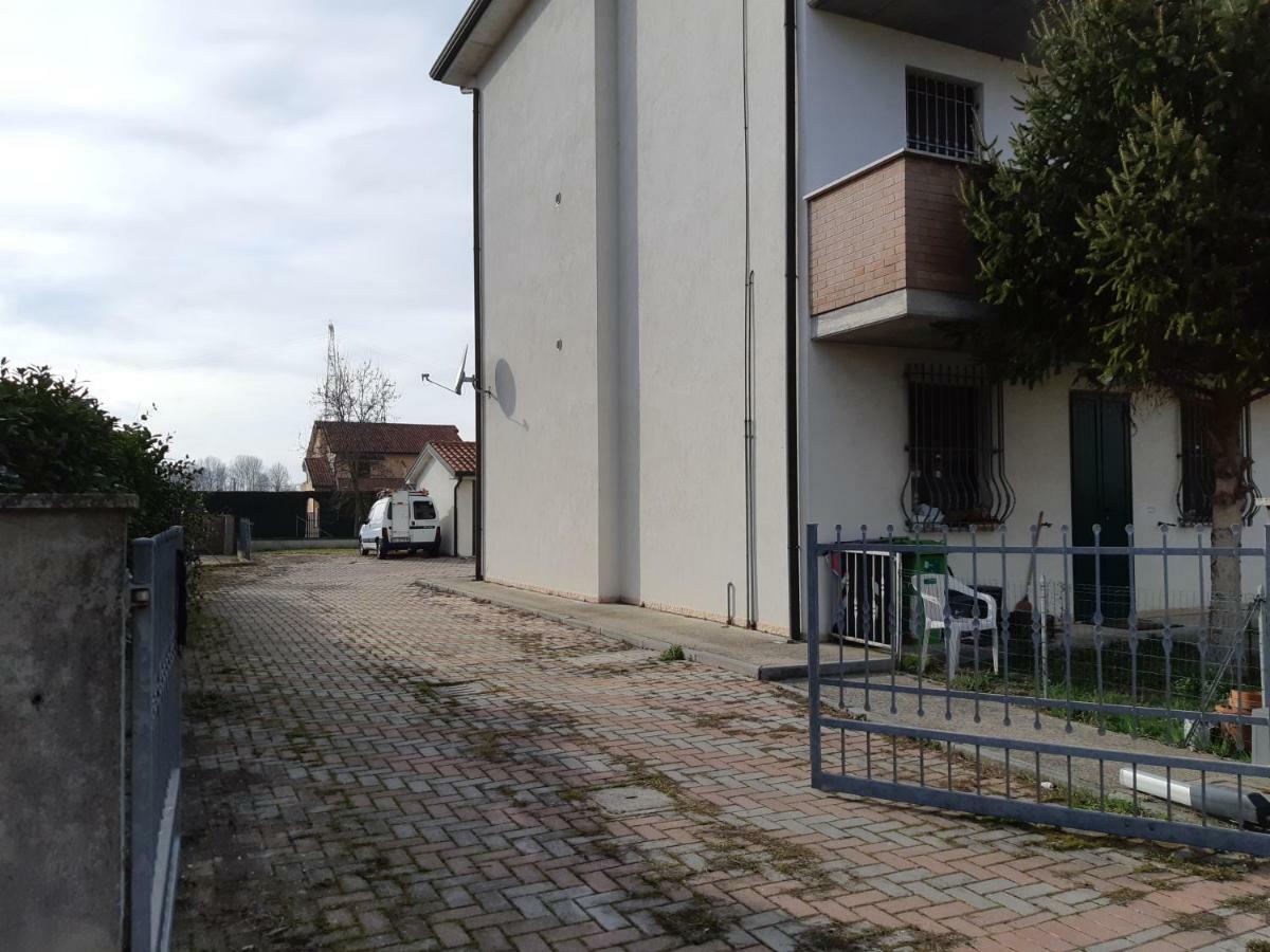 Il Grande Fiume Apartment Occhiobello Exterior photo